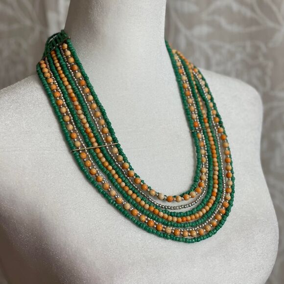 Green, Tan, &‎ Silver Beaded Festival Boho Retro Amazonian Minimalist Necklace - Picture 6 of 6